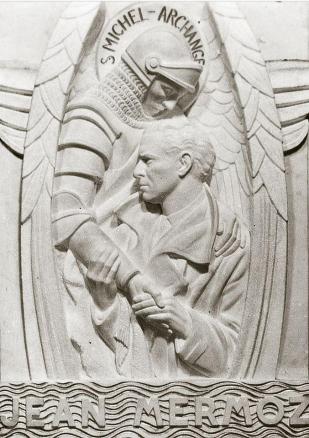 Bas relief d une cathedrale a dakar mermoz l archange